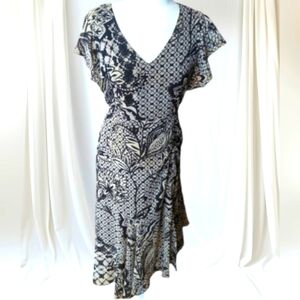 Taylor Black Floral print Ruched Ruffled Dress Black V-Neck size 6